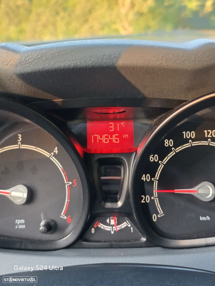 Ford Fiesta 1.6 TDCI ECOnetic Trend - 6