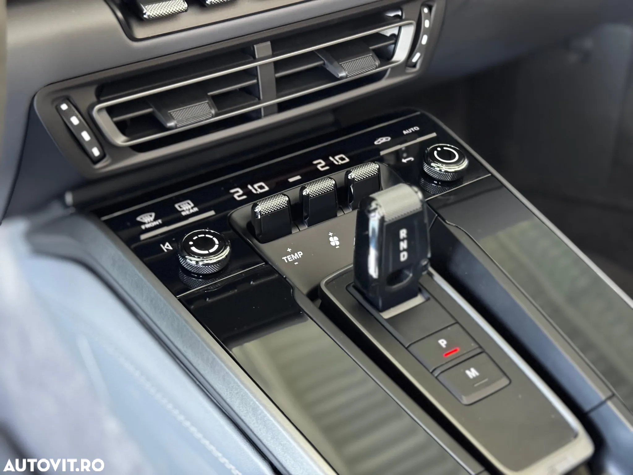Porsche 911 Carrera 4S Cabriolet PDK - 21