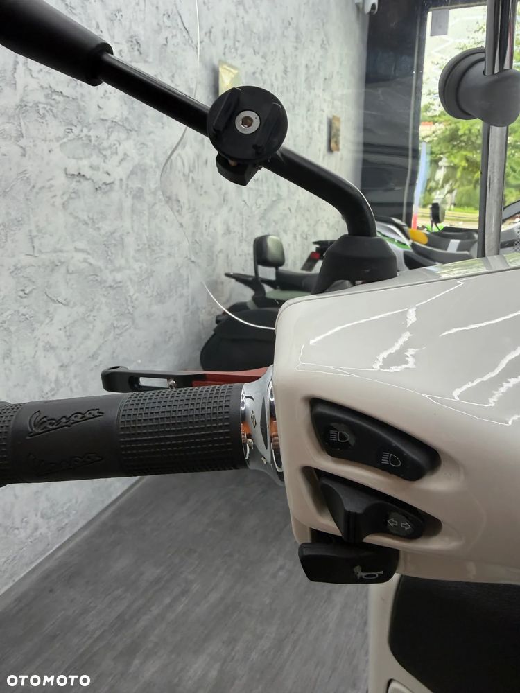 Vespa GTS - 15