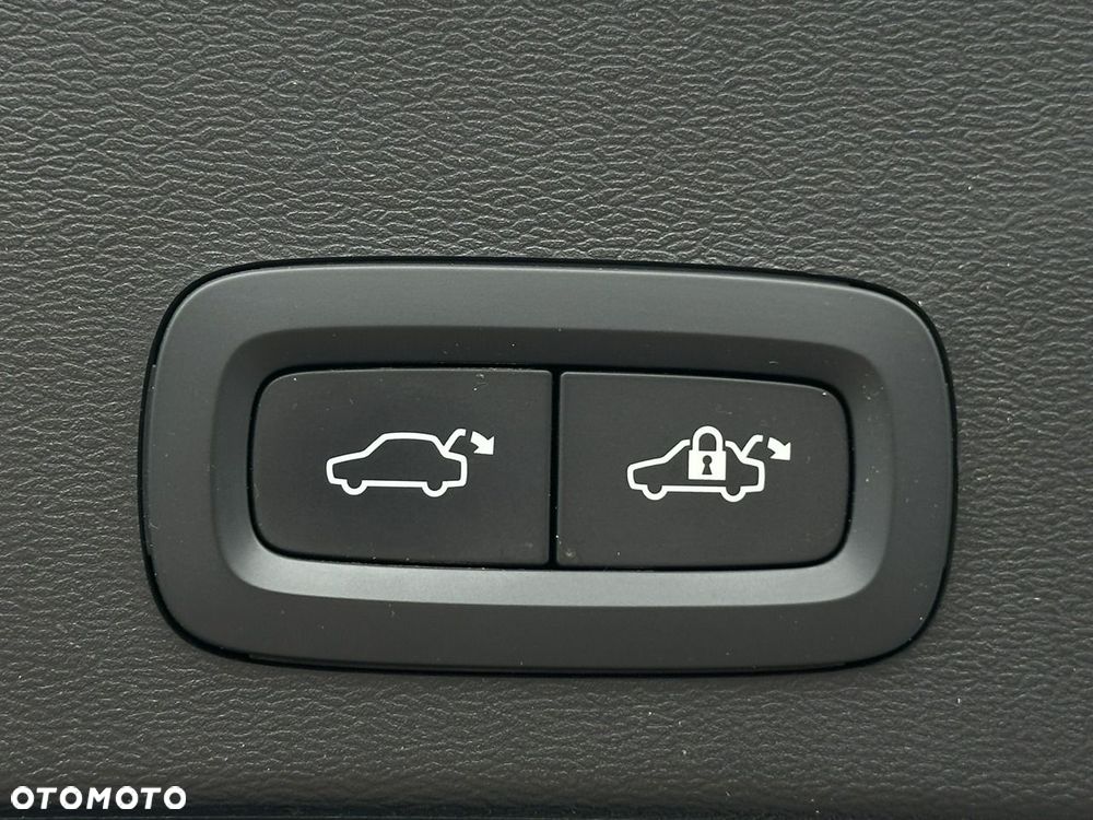 Volvo XC 40 T4 Recharge DKG Inscription Expression - 15