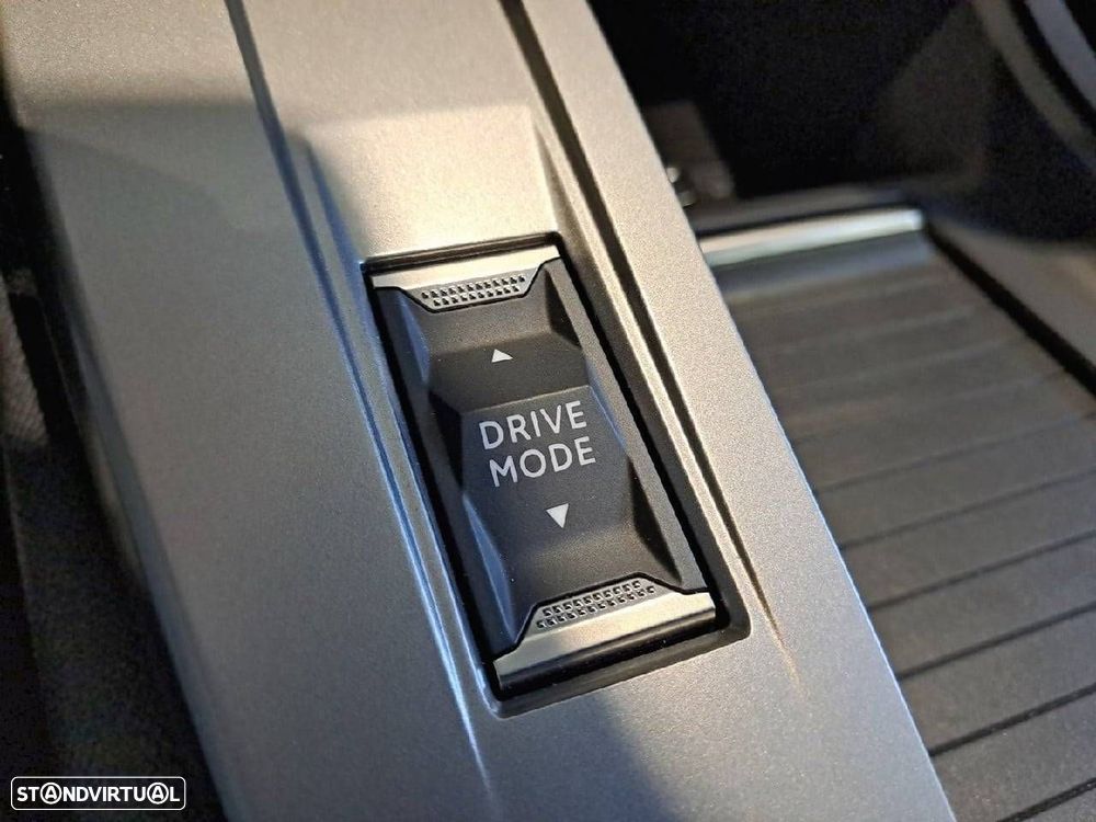 Peugeot 308 SW 1.2 Hybrid Allure e-DCS6 - 24