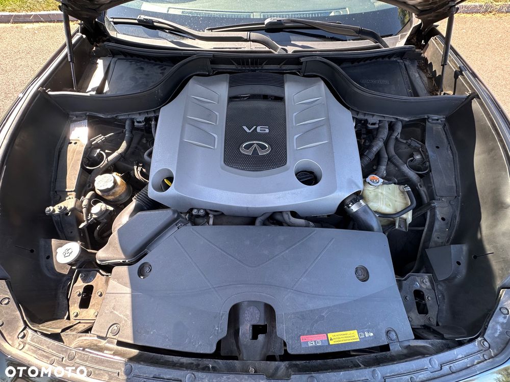 Infiniti Q70 3.0d S Premium - 28