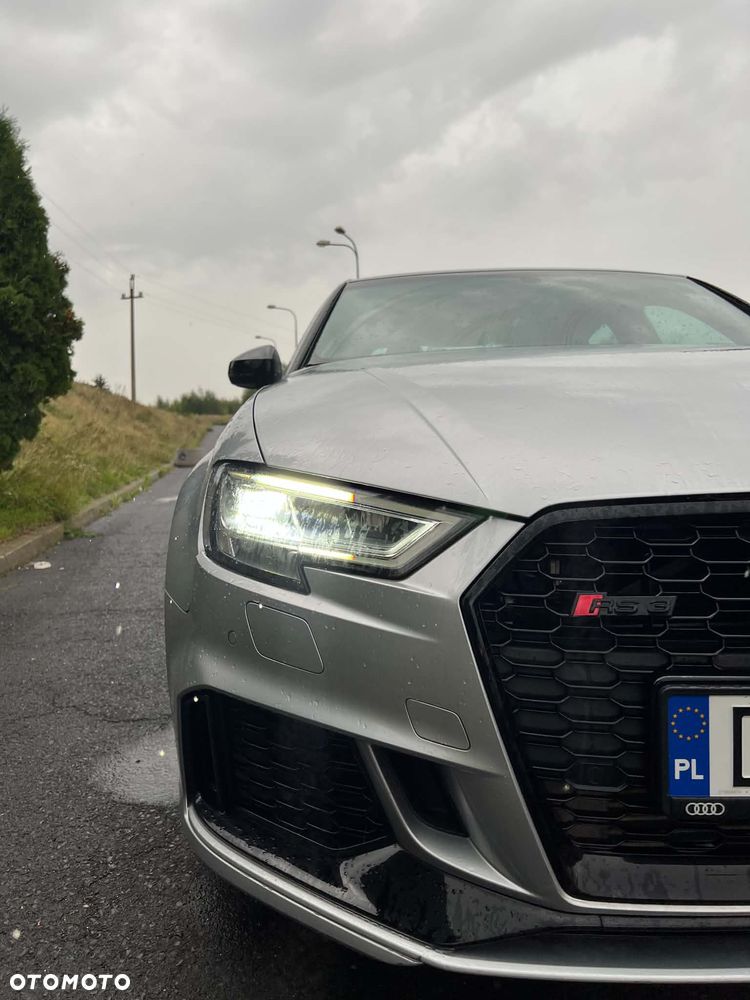 Audi RS3 Limousine - 2