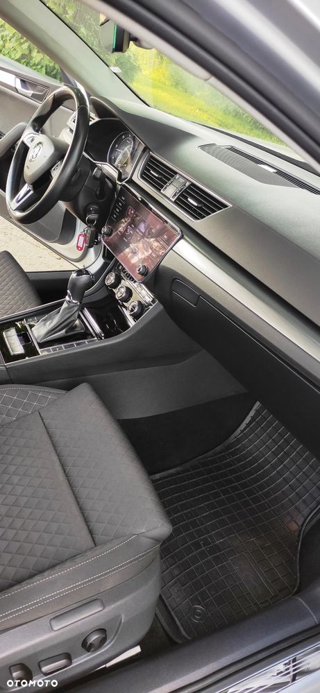 Skoda Superb 2.0 TDI DSG Ambition - 15