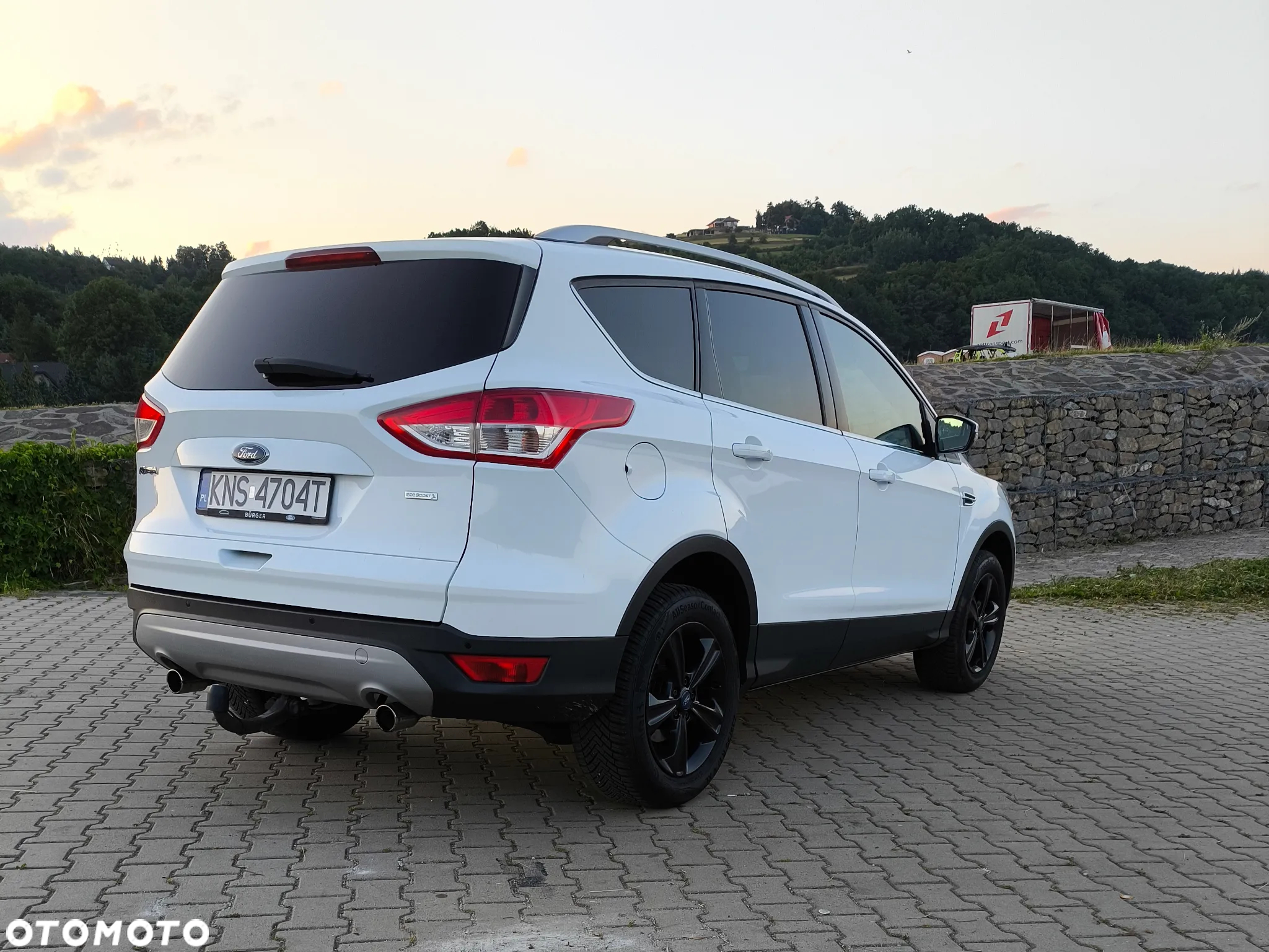 Ford Kuga 1.5 EcoBoost 2x4 Black & Silver - 4