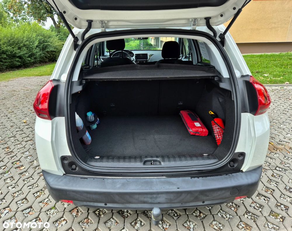 Peugeot 2008 1.2 Pure Tech Active - 4