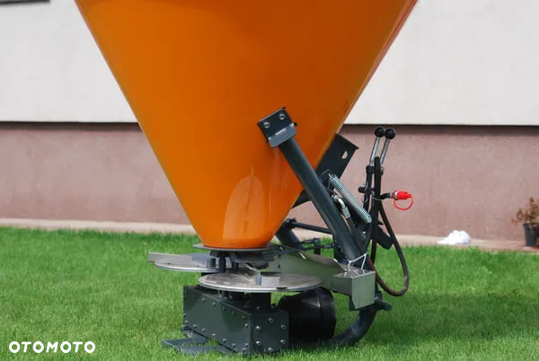 Rozsiewacz nawozów lejowy dwutalerzowy 500 L Hydraulika Langren Transport Raty - 6