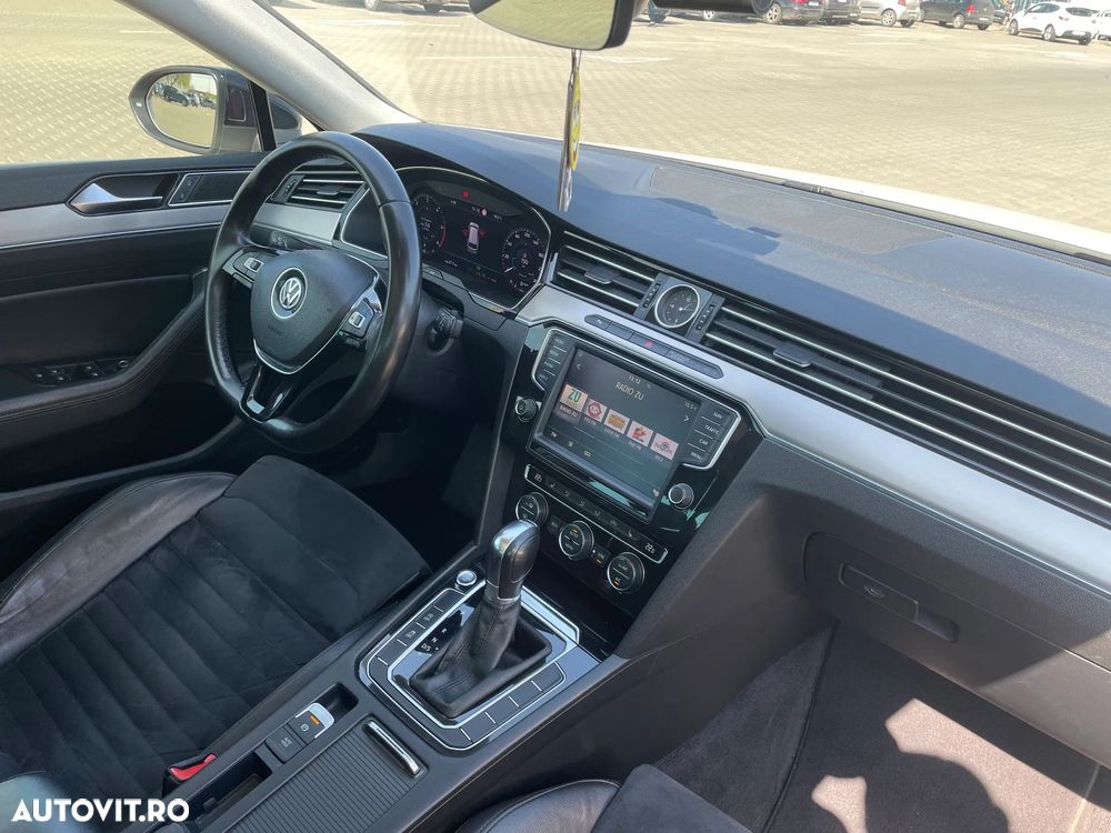 Volkswagen Passat 2.0 TDI SCR DSG Highline - 18