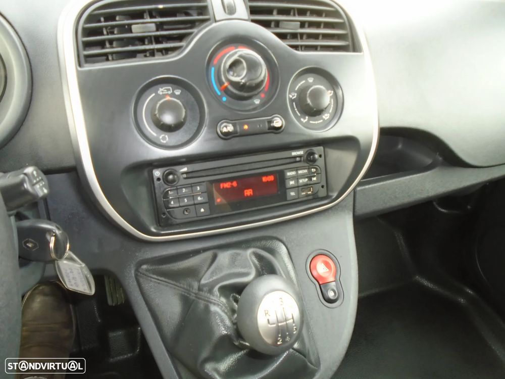 Renault Kangoo 1.5 DCI 3-LUGARES-95 CV-6V- NACIONAL-IVA DEDUTIVEL - 30
