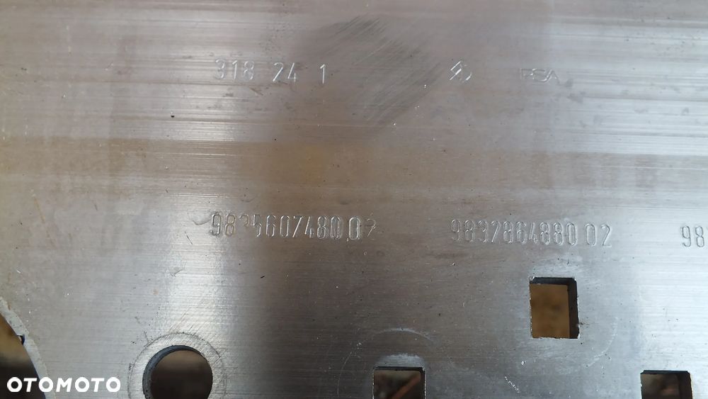 Belka zderzaka przedniego Citroen C4 III - 4