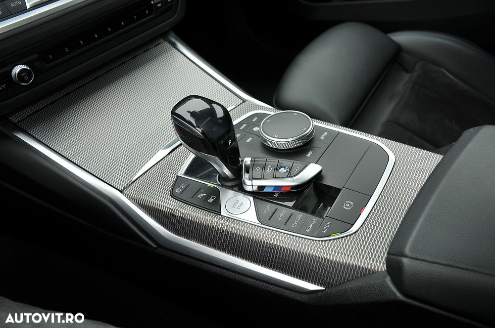 BMW Seria 3 330e Aut. M Sport - 9