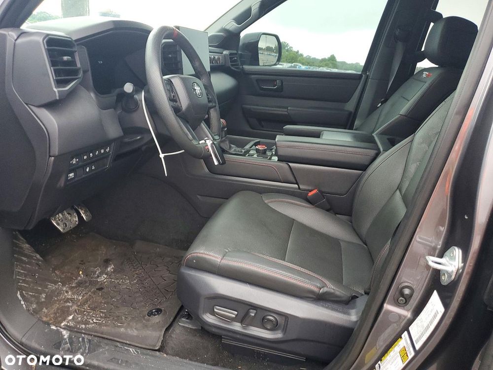 Toyota Tundra - 8