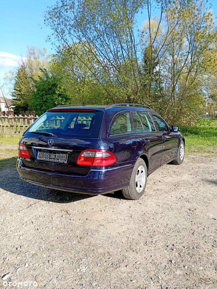Mercedes-Benz Klasa E 200 Kompressor Classic - 29