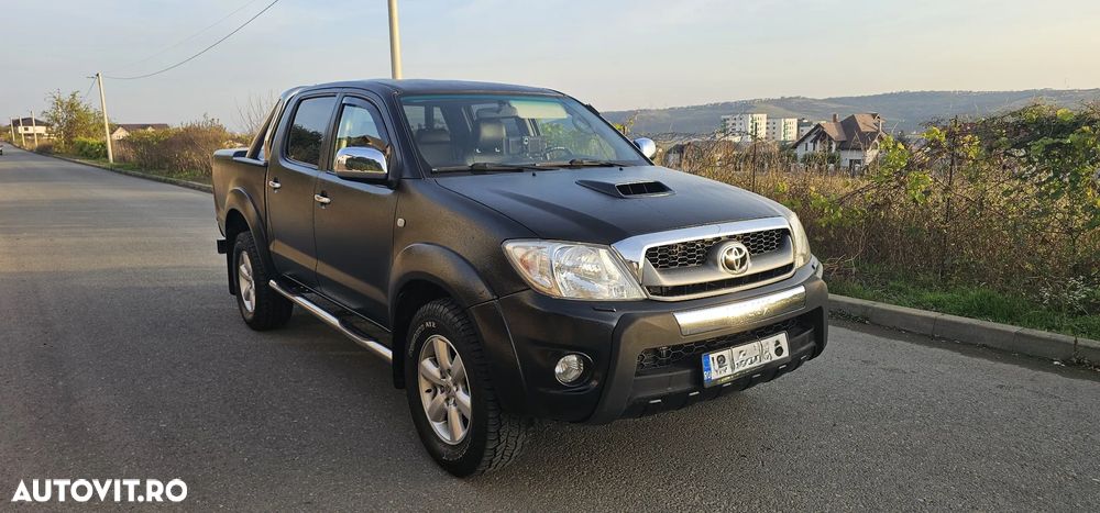 Toyota Hilux 4x4 Double Cab - 2