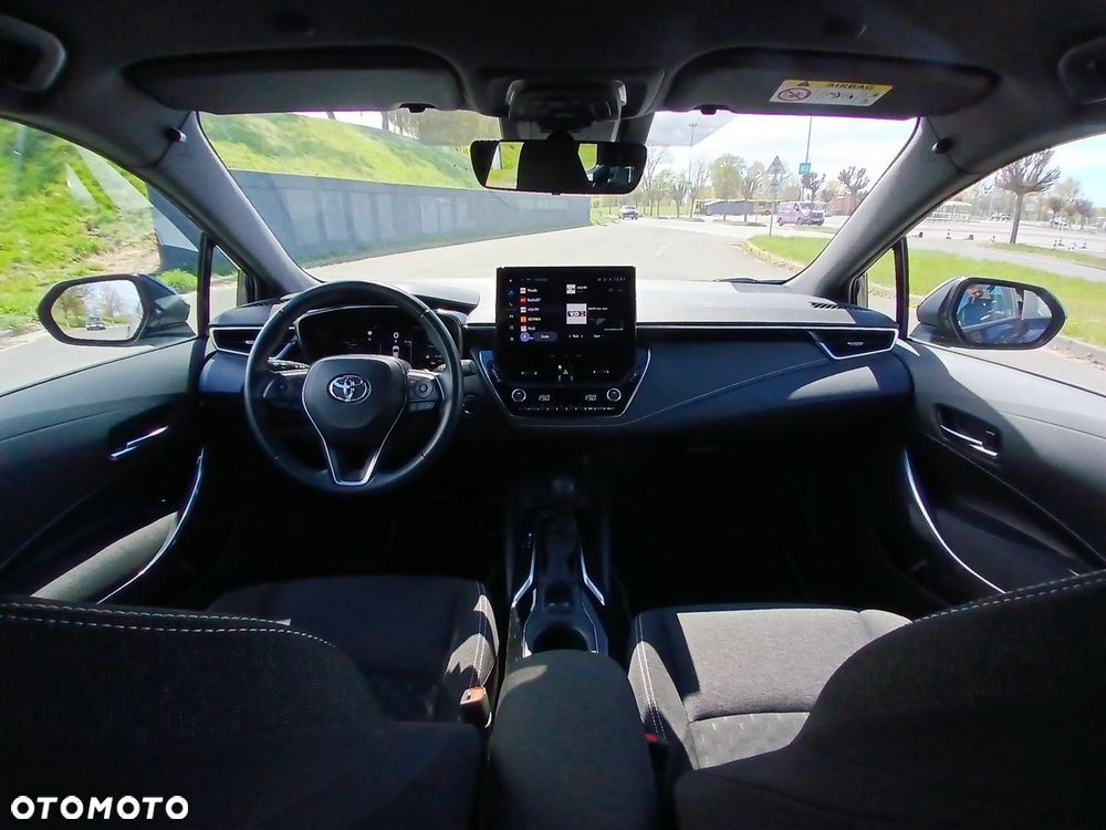 Toyota Corolla 2.0 Hybrid Comfort - 22