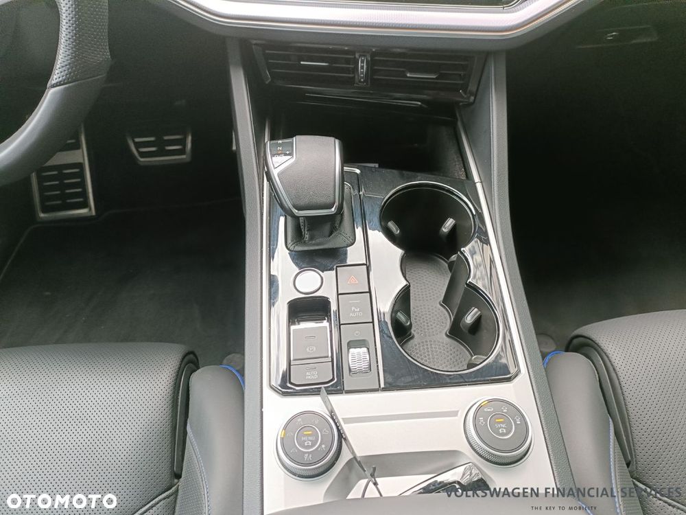 Volkswagen Touareg 3.0 V6 TFSI Plug-In Hybrid 4Mot R - 16