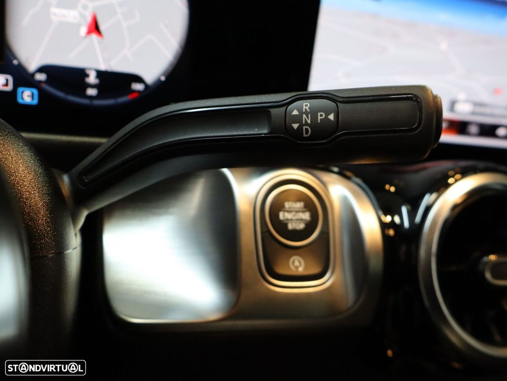 Mercedes-Benz GLB 180 d AMG Line - 13
