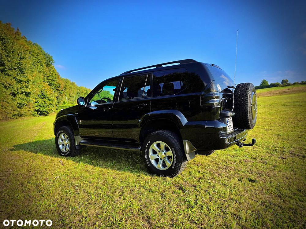 Toyota Land Cruiser - 3