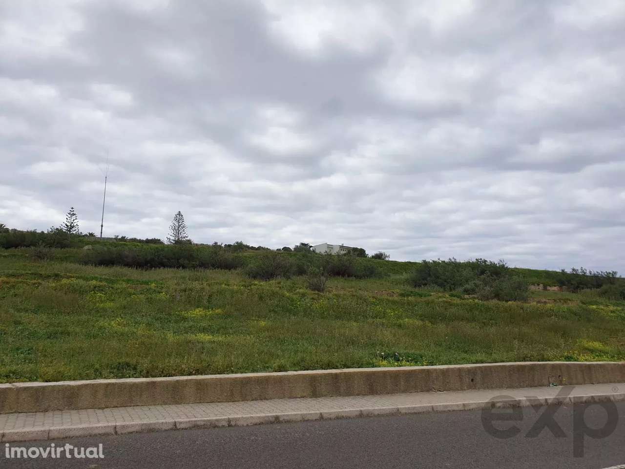 Terreno Excecional de 4160 m² no Porto Santo – Oportunidade Única de I - Grande imagem: 3/8