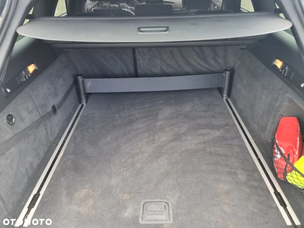 Audi A6 Avant 3.0 TDI DPF quattro tiptronic sport selection - 17