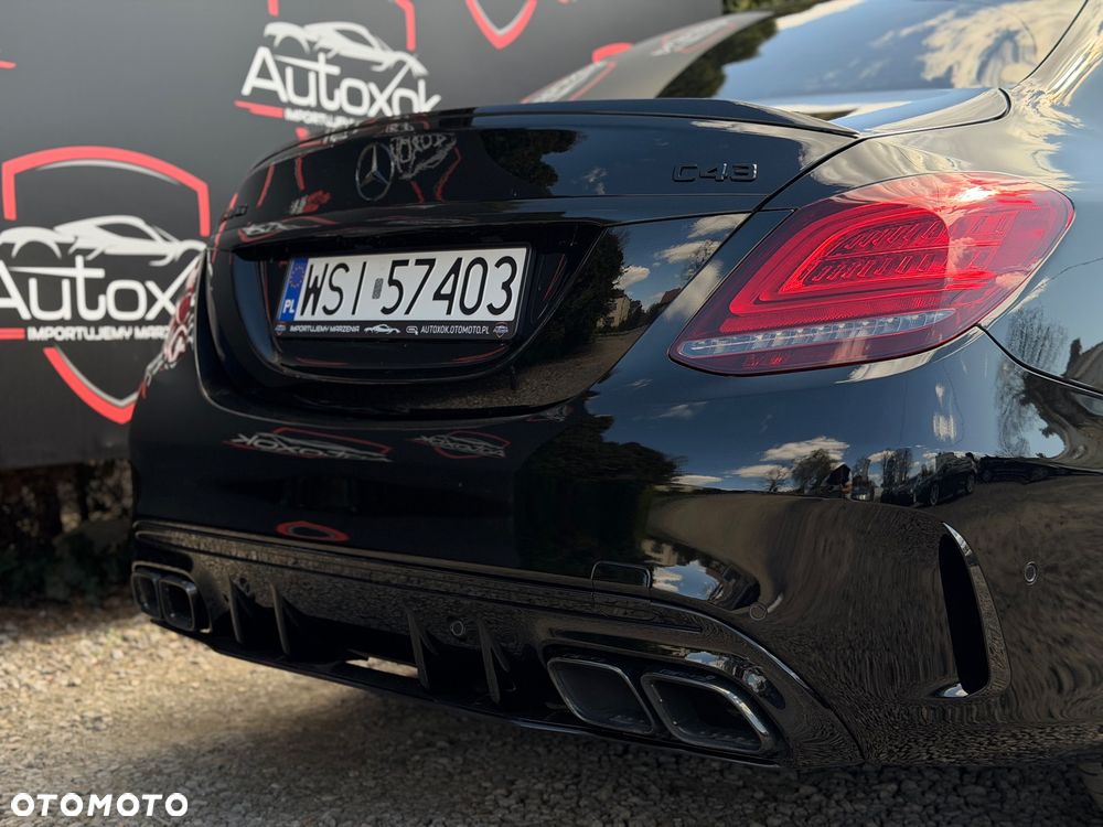 Mercedes-Benz Klasa C AMG 43 4Matic 9G-TRONIC - 15