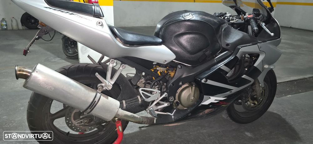 Honda CBR 600 F4i - 10