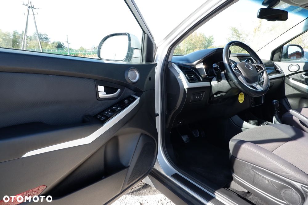 SsangYong/KGM Korando 2.0 e-XGi200 2WD Quartz - 25
