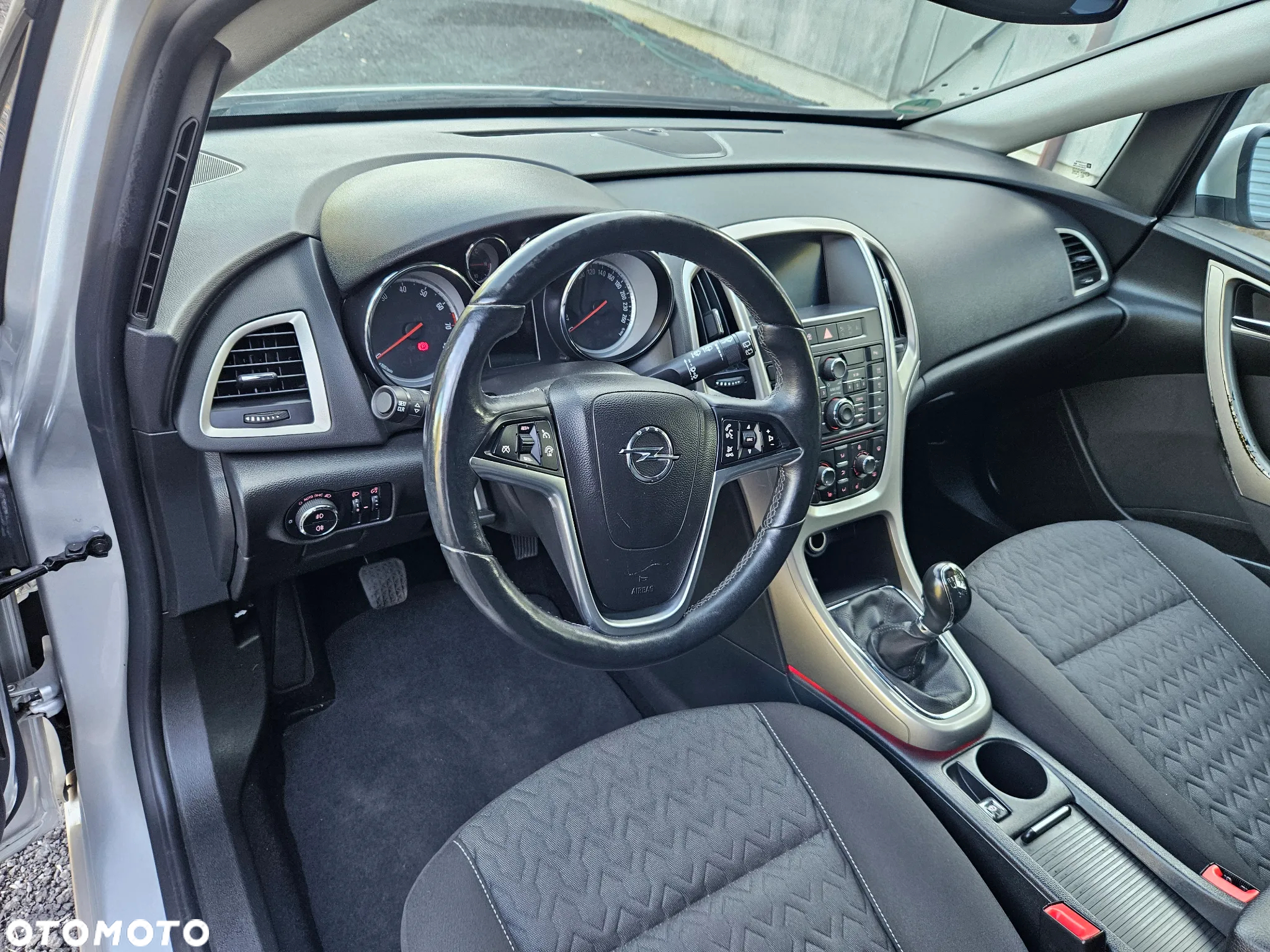 Opel Astra IV 1.4 T Active - 9