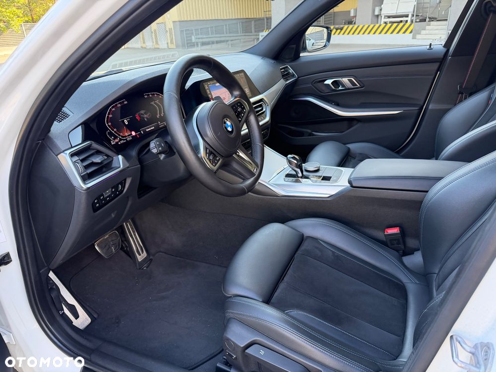 BMW Seria 3 320d xDrive MHEV M Sport sport - 6