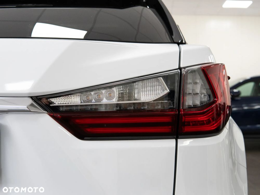 Lexus RX 200t / 300 F Sport - 10