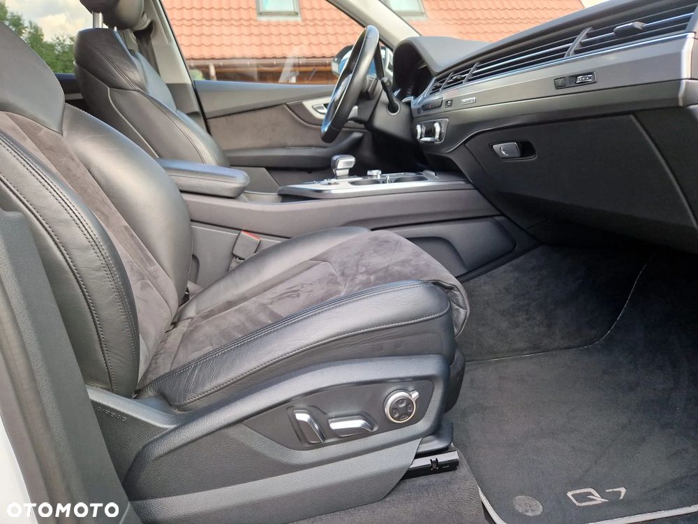 Audi Q7 - 37