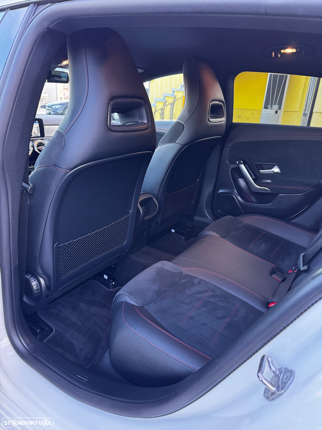 Mercedes-Benz CLA 180 d Shooting Brake AMG Line Aut. - 12