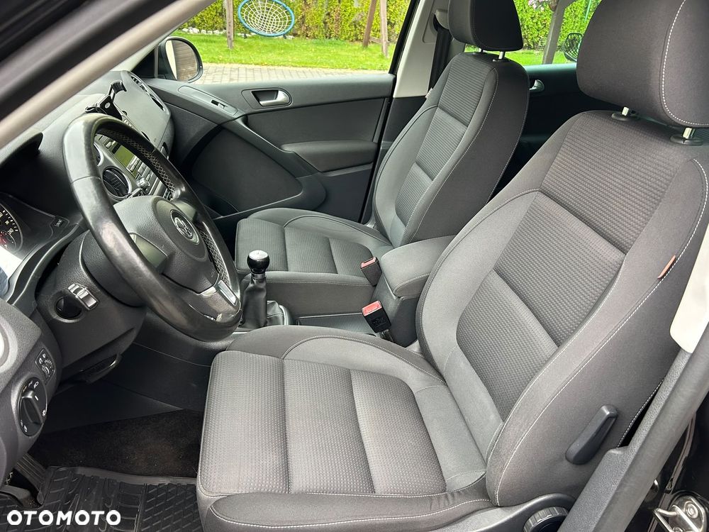 Volkswagen Tiguan 2.0 TDI DPF 4Motion BlueMotion Technology Exclusive - 11