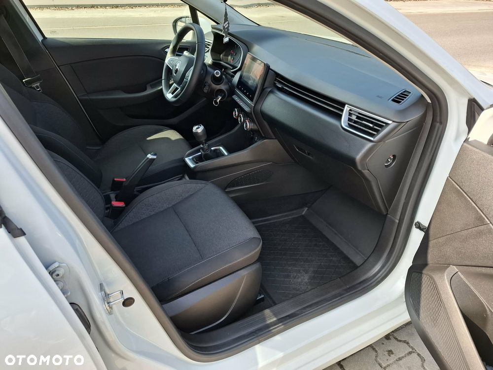 Renault Clio - 7