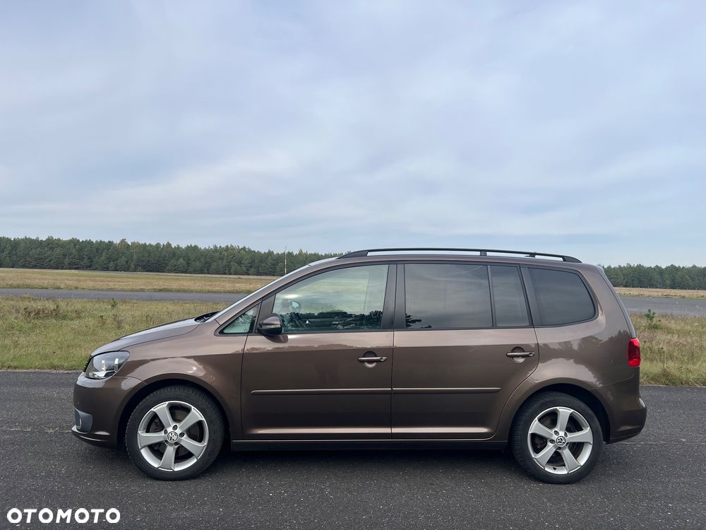 Volkswagen Touran 2.0 TDI DPF BlueMotion Technology Comfortline - 2