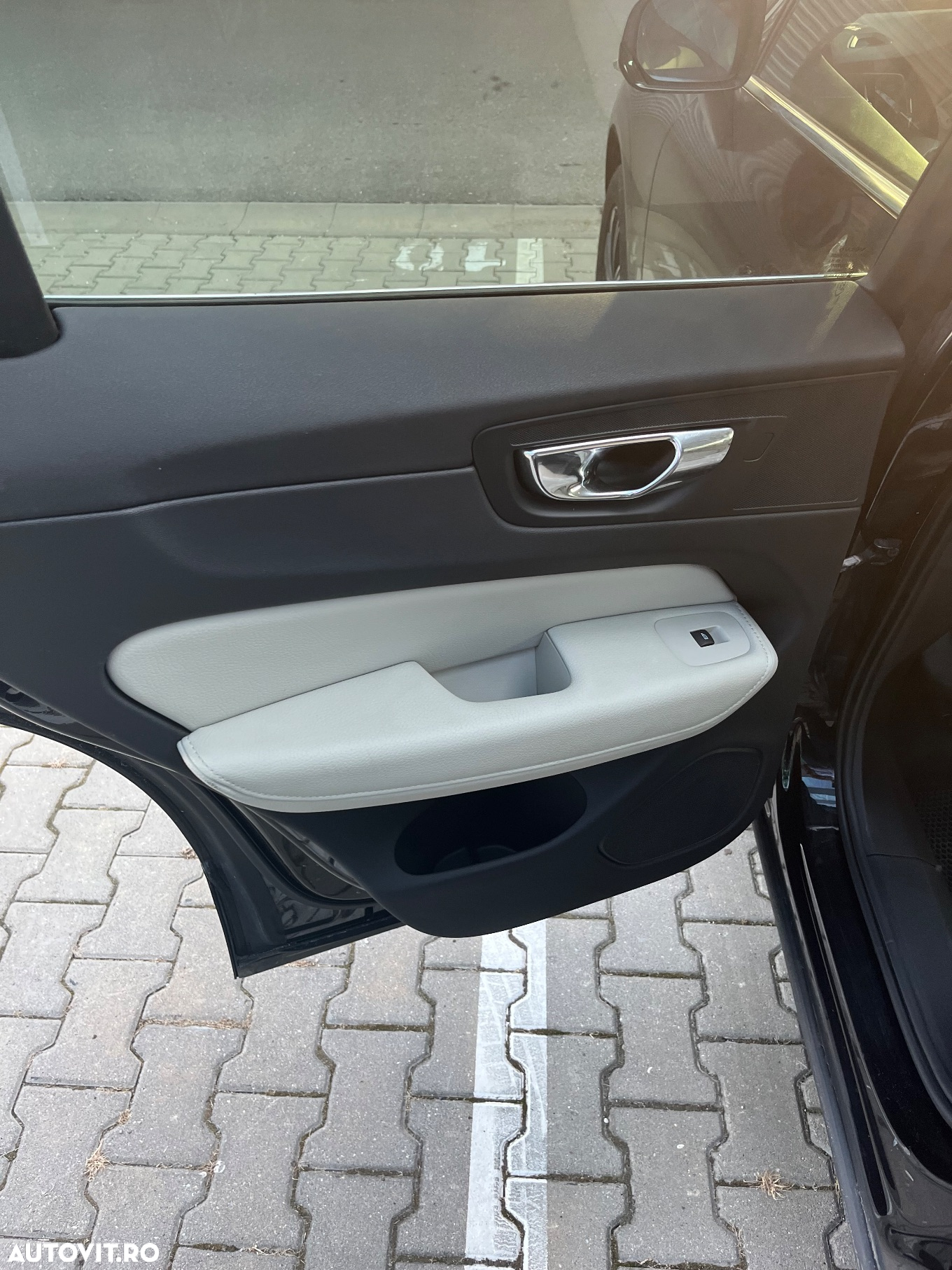 Volvo XC 60 B4 MHEV AWD Inscription - 15
