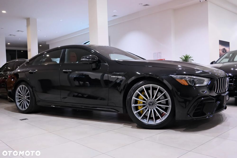 Mercedes-Benz AMG GT 63 4Matic Speedshift MCT 9G - 3
