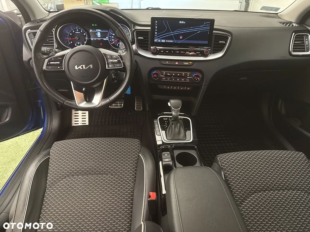 Kia Ceed 1.5 T-GDI Business Line DCT - 23