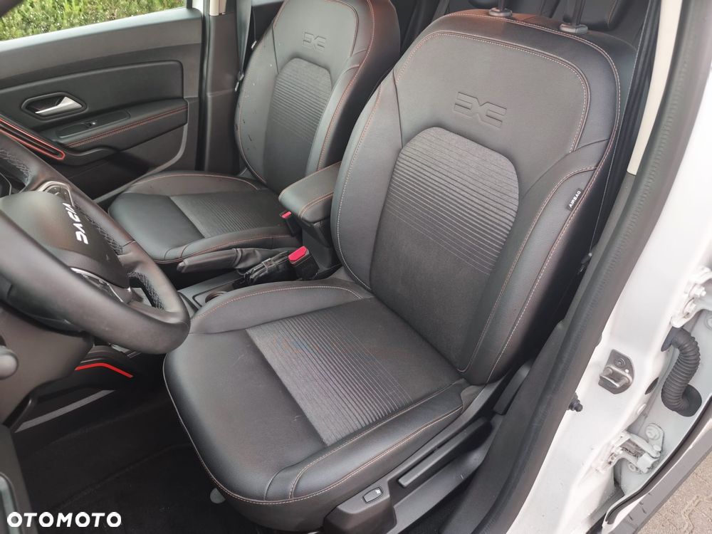 Dacia Duster TCe 150 EDC 2WD Sondermodell Extreme - 6