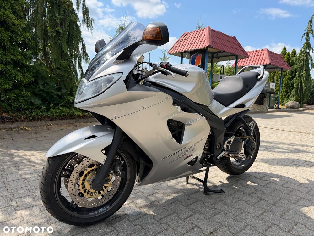 Triumph Sprint - 3