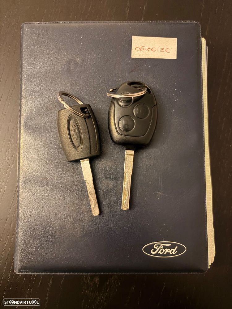 Ford Focus C-Max 1.6 TDCi Ambiente - 33