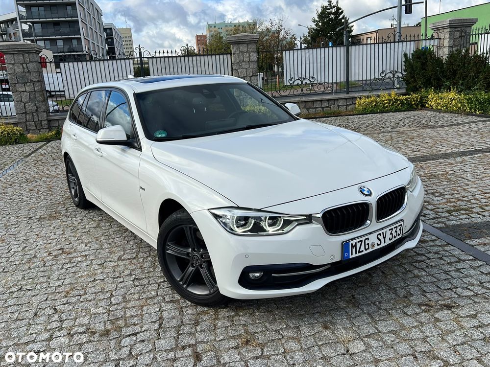BMW Seria 3 320d xDrive Luxury Line sport - 14