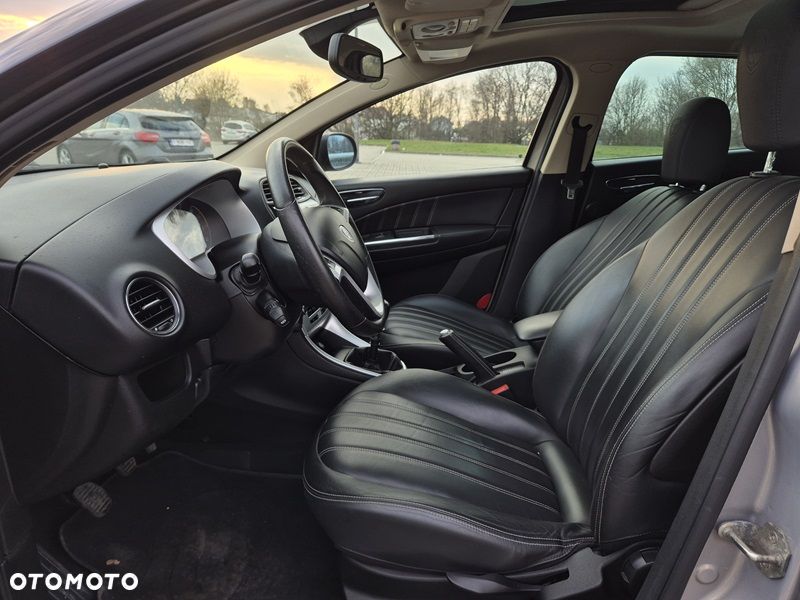 Lancia Delta 1.6 MultiJet 16v Gold - 12