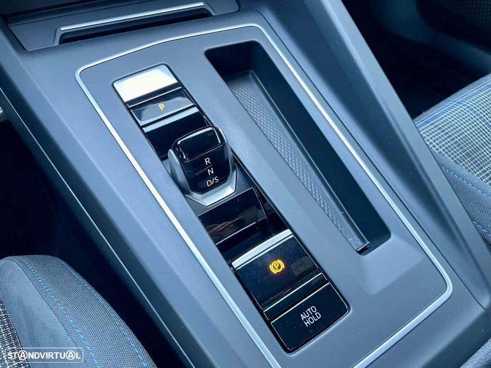 VW Golf 1.4 GTE Plug-In-Hybrid DSG - 15