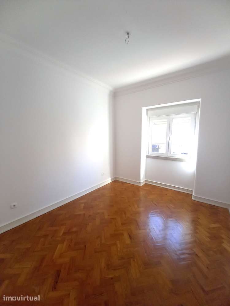 Apartamento T5 na Av. de Roma - Grande imagem: 5/22