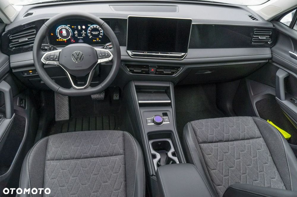 Volkswagen Tiguan - 16
