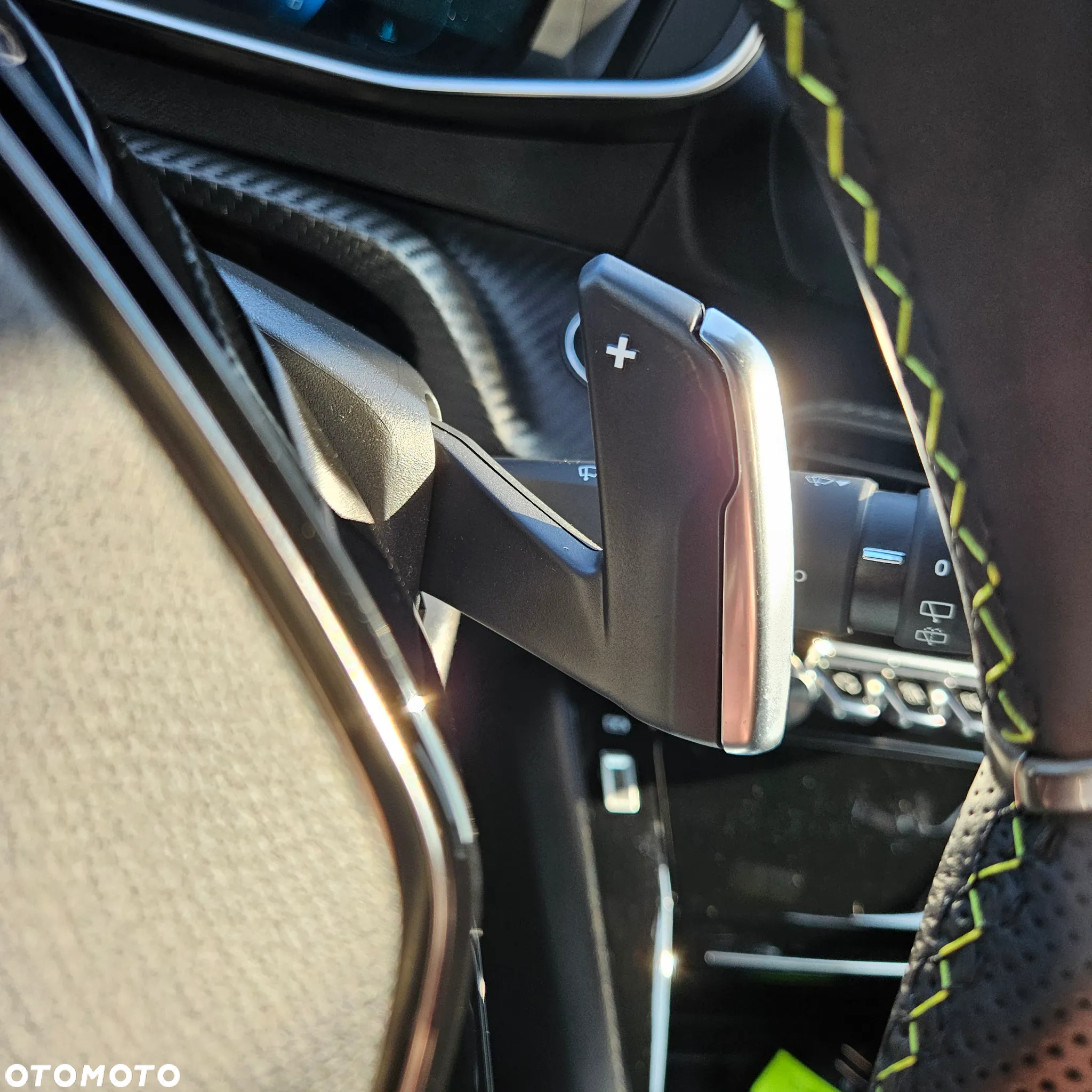 Peugeot 2008 1.2 PureTech GT S&S EAT8 - 21