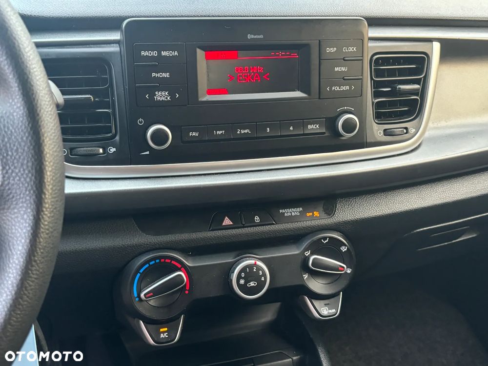 Kia Rio 1.2 M - 26