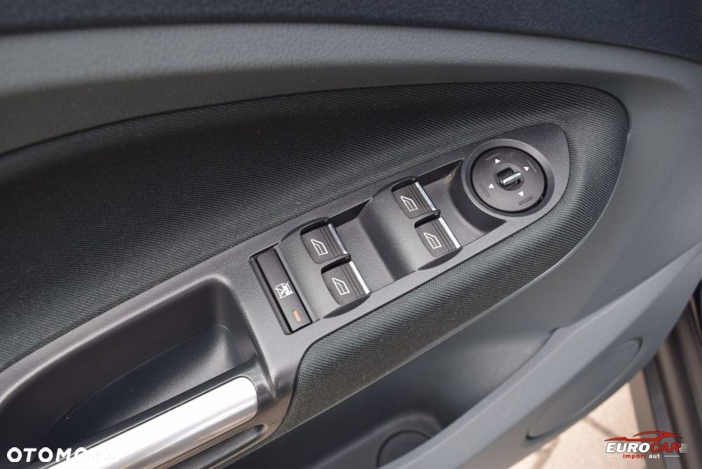 Ford C-MAX 1.6 Ti-VCT Ambiente - 21