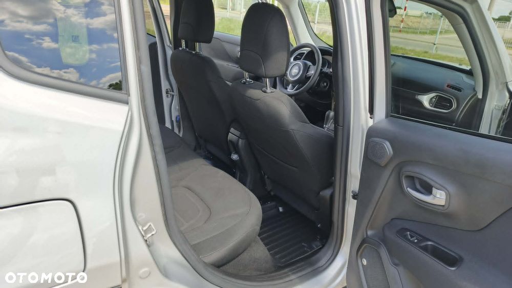Jeep Renegade - 10